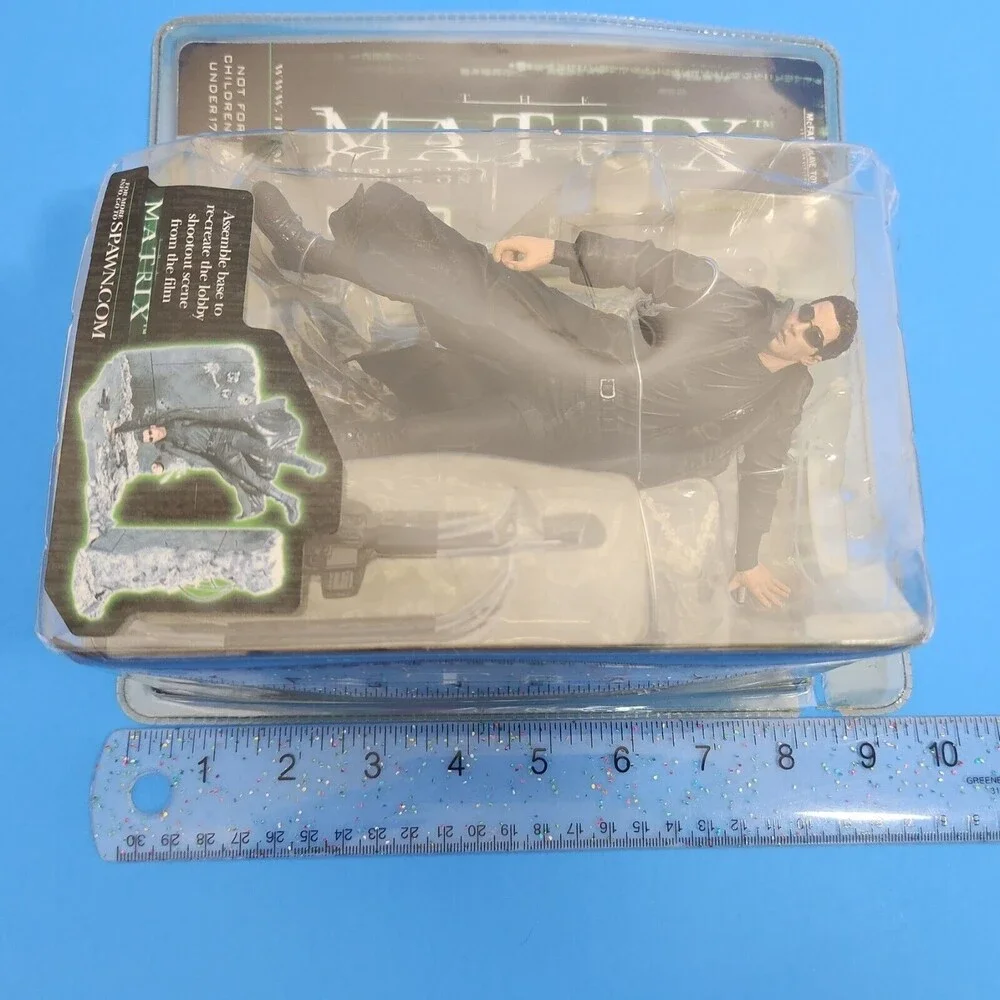 McFarlane Toys The Matrix Series 1 Neo Lobby Shootout Figure NIB Sealed 2003
